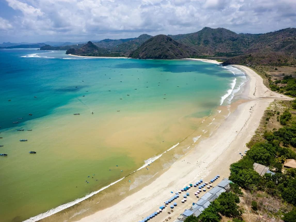 Selong Belanak beach, Lombok — BEL-AIR INTERNATIONAL area